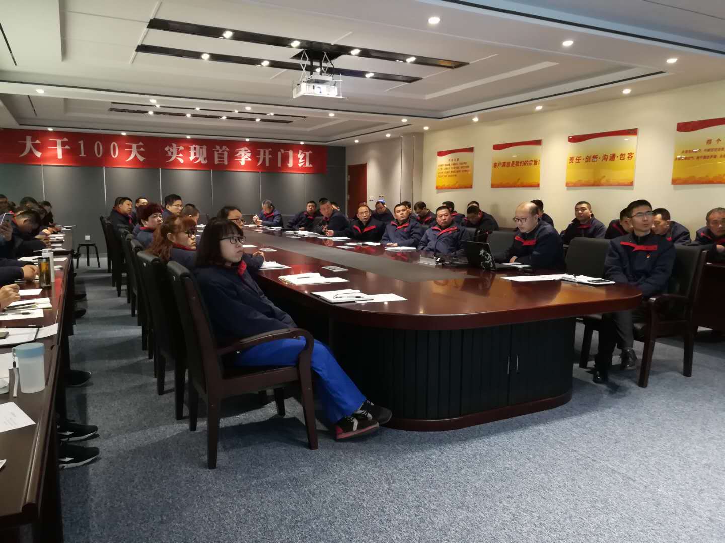 送料機(jī)銷(xiāo)售,送料機(jī)設(shè)備銷(xiāo)售